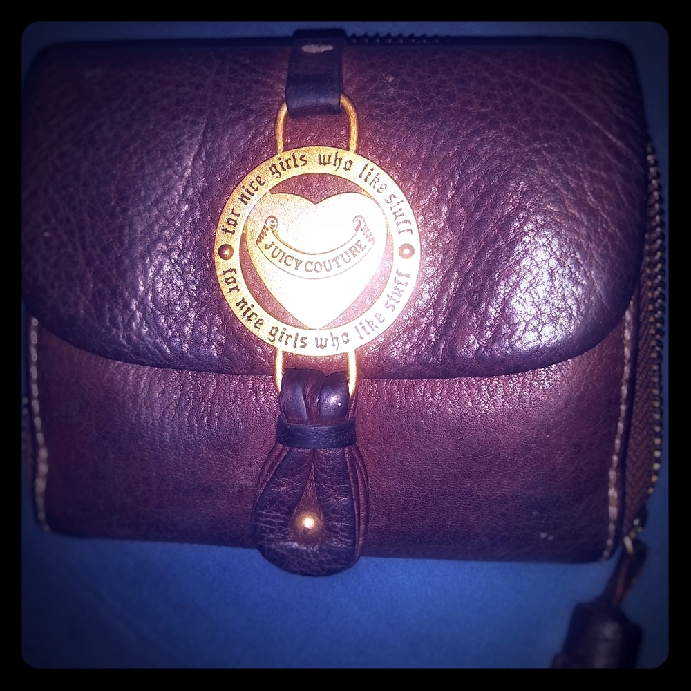 Brown leather Juicy Couture zipper wallet